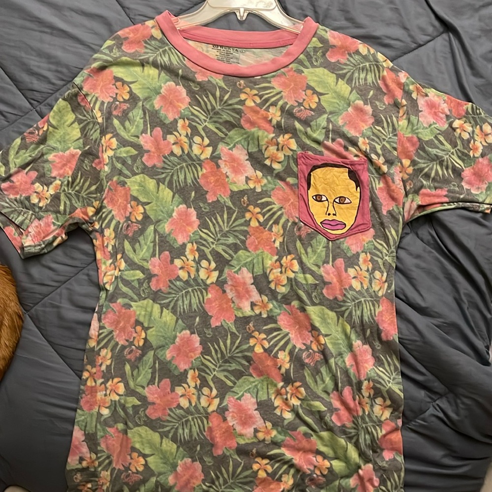 Men’s Odd Future OFWGKTA Earl T Shirt Size Large Floral Print Pocket Earl Face